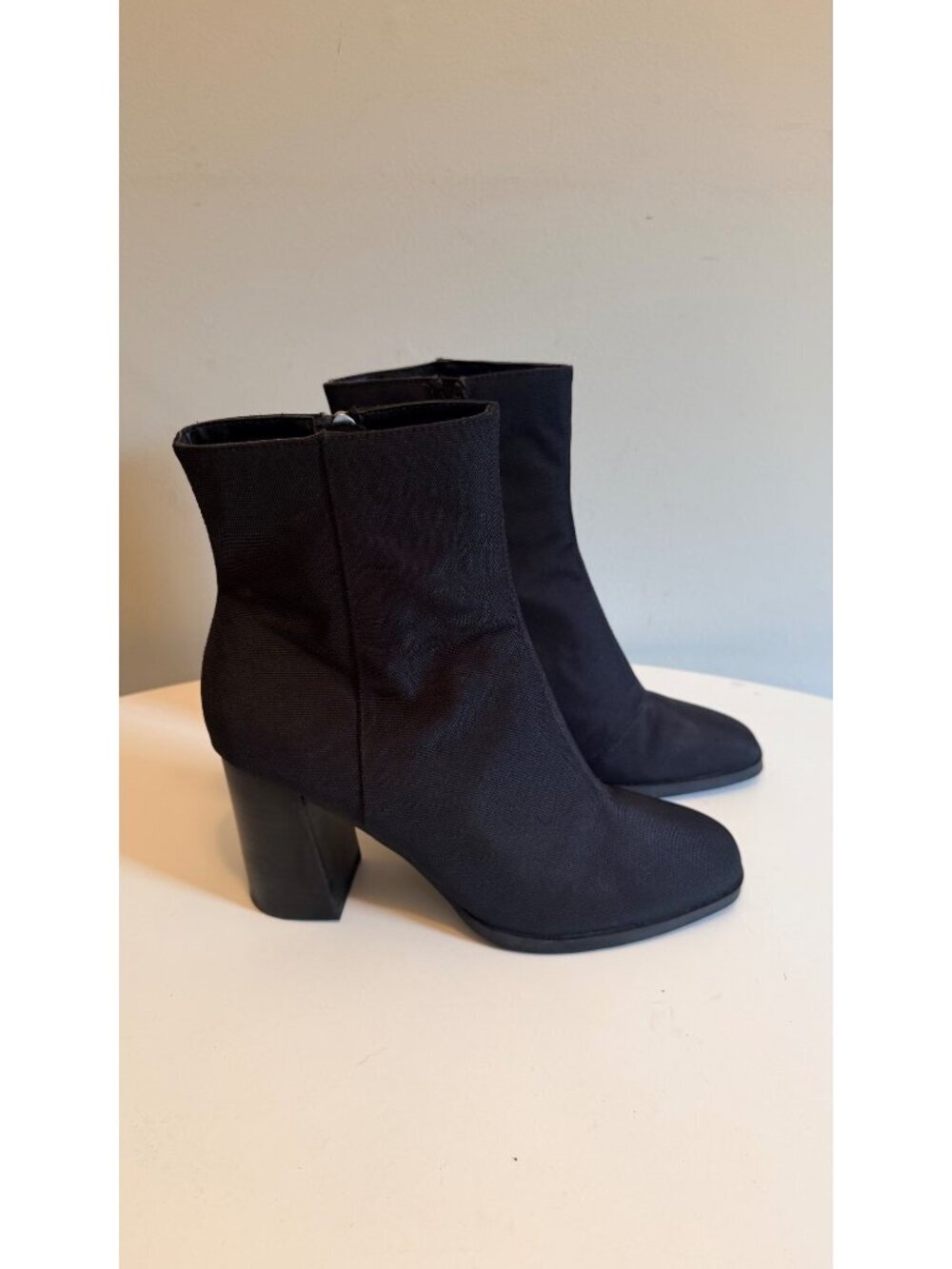 Dolce Vita Black Block Heel Ankle Boots With Side Zippers Size 8